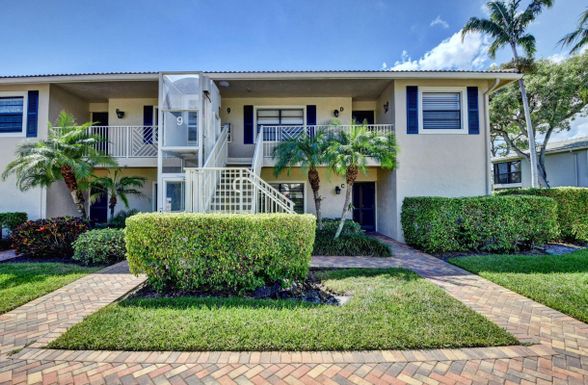 9 Stratford, Boynton Beach, FL 33436