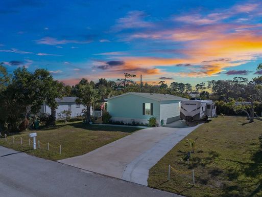 323 Tangelo, Sebastian, FL 32958