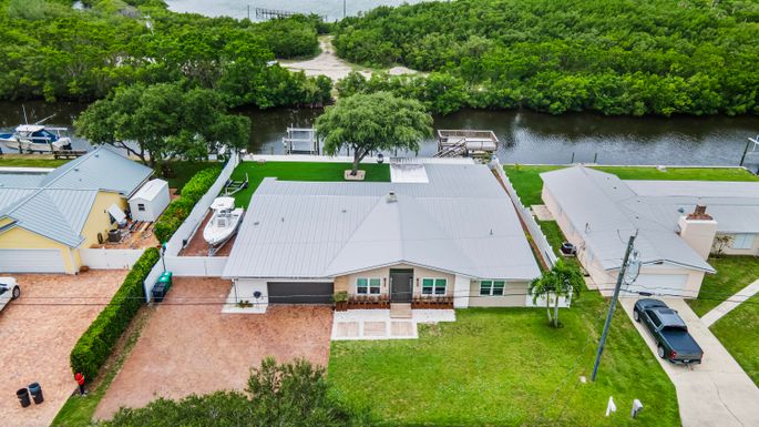 917 Jackson, Hutchinson Island, FL 34949