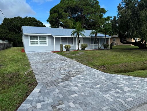 4711 Myrtle, Fort Pierce, FL 34982