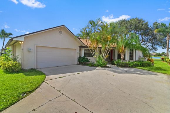 6243 Ames, Hobe Sound, FL 33455