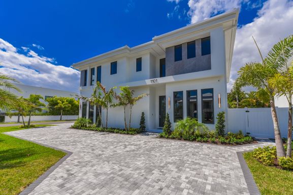 1101 3rd, Boca Raton, FL 33432