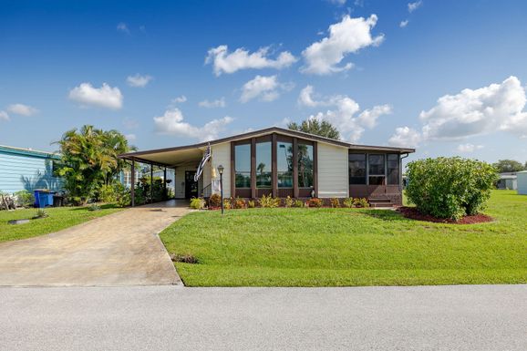 2763 Pontiac, Stuart, FL 34997