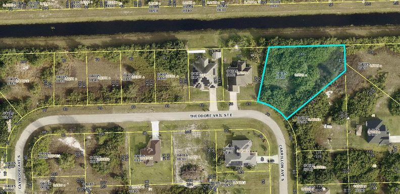 623 Theodore Vail, Lehigh Acres, FL 33974