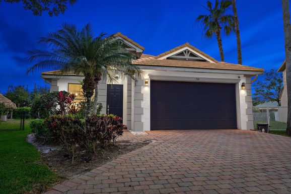 539 Belle Grove, Royal Palm Beach, FL 33411