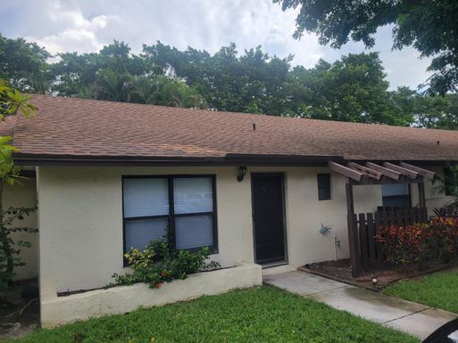 66 Via De Casas Norte, Boynton Beach, FL 33426