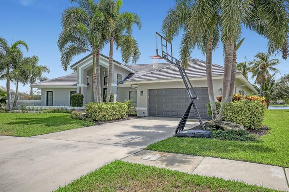 1906 Staimford, Wellington, FL 33414