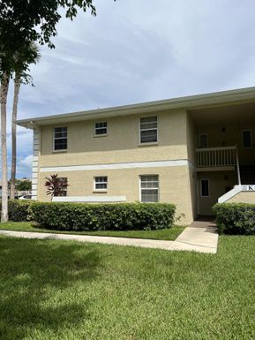 1544 Royal Green, Port Saint Lucie, FL 34952