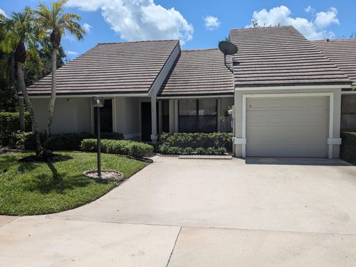 704 Lochwick, Palm Beach Gardens, FL 33418