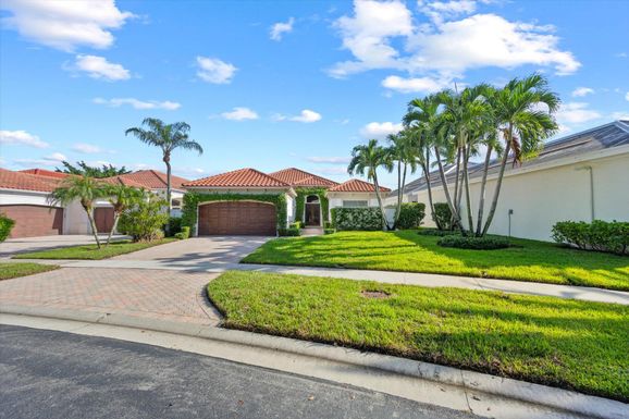 14205 Stroller, Wellington, FL 33414