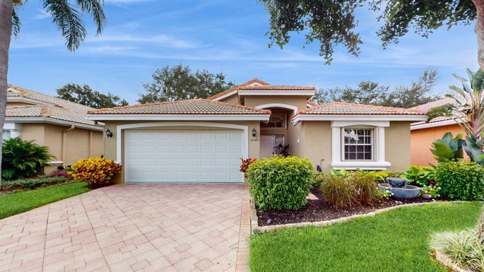 12080 Aprilia, Boynton Beach, FL 33437