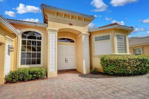 9585 Lantern Bay, West Palm Beach, FL 33411