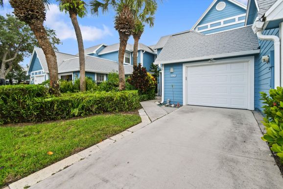 1102 Ocean Dunes, Jupiter, FL 33477