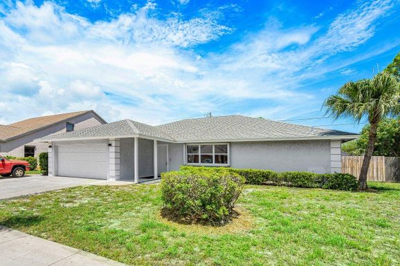 1303 Indies, Lantana, FL 33462