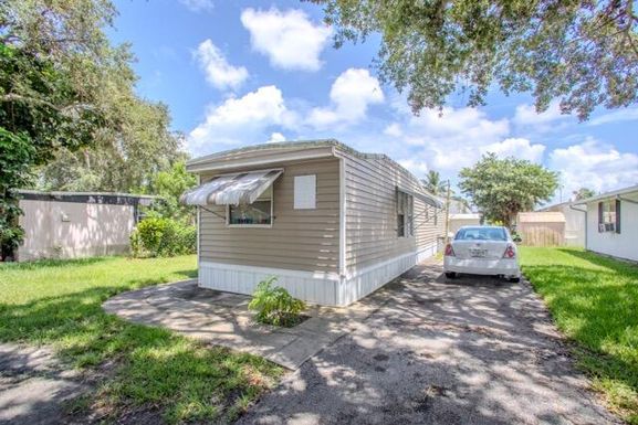 4791 82, Davie, FL 33328