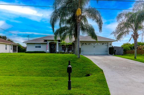 4557 Athena, Port Saint Lucie, FL 34953