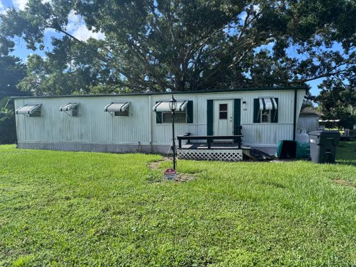 3226 26th, Okeechobee, FL 34974