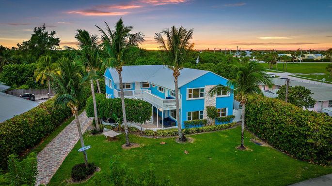 2507 Ocean, Hutchinson Island, FL 34949