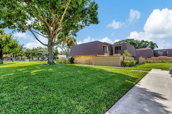 322 3rd, Palm Beach Gardens, FL 33410