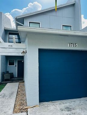 1715 Woodbridge Lakes, West Palm Beach, FL 33406