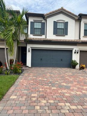 8351 Cadre Noir, Lake Worth, FL 33467