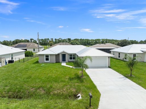 930 39th, Okeechobee, FL 34974