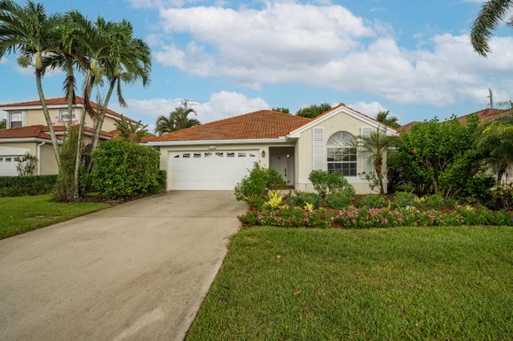 2233 Olympic Club, Palm City, FL 34990