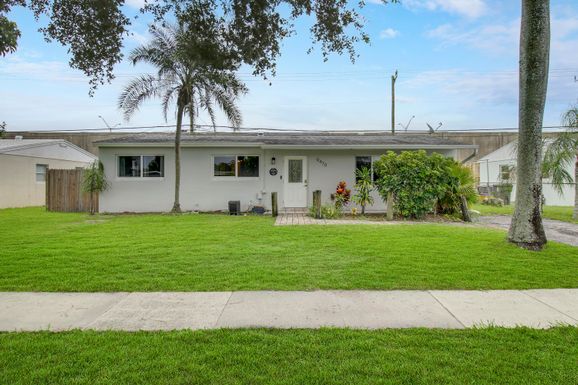 9470 Birmingham, Palm Beach Gardens, FL 33410