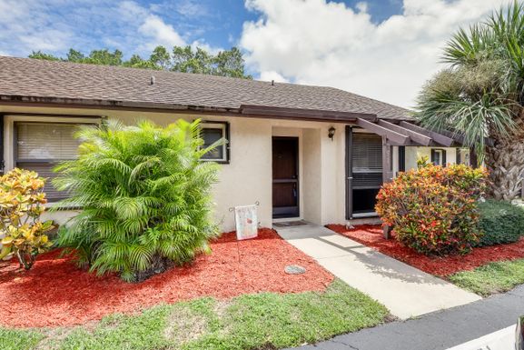 91 Via De Casas Norte, Boynton Beach, FL 33426