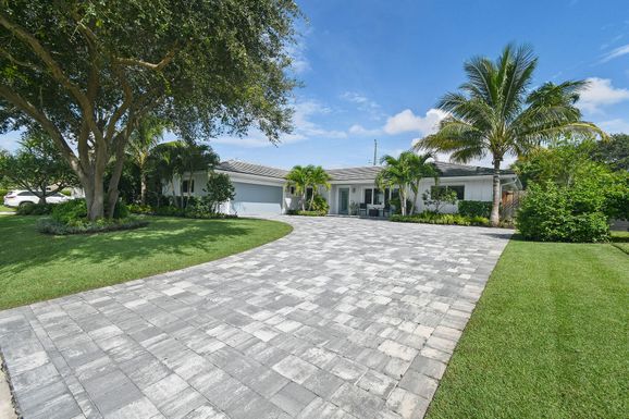 2083 Ardley, North Palm Beach, FL 33408