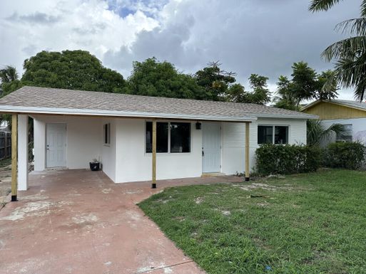 423 10th, Boynton Beach, FL 33435