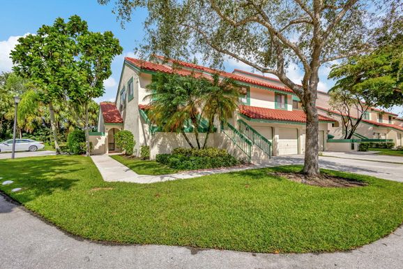 16 Lexington, Palm Beach Gardens, FL 33418