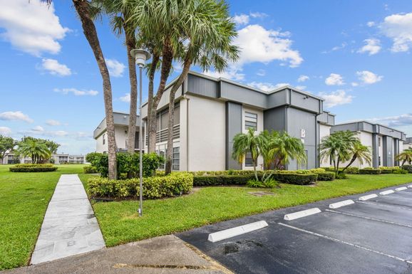 52 Piedmont B, Delray Beach, FL 33484