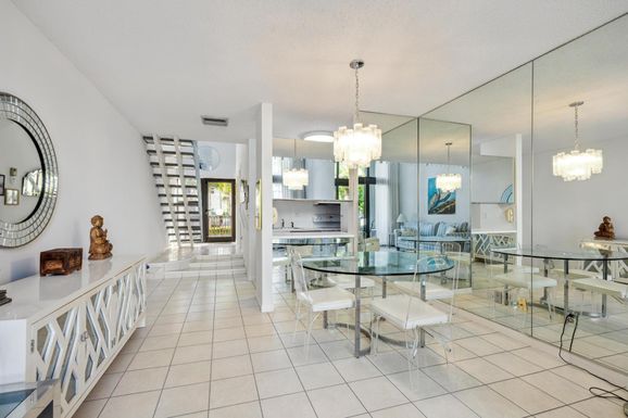 3589 Ocean, South Palm Beach, FL 33480