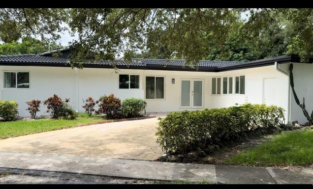 1124 Yale Dr, Hollywood, FL 33021