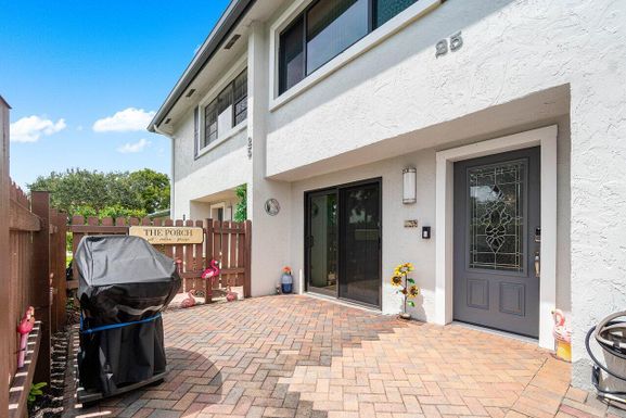 25 Southport, Boynton Beach, FL 33436