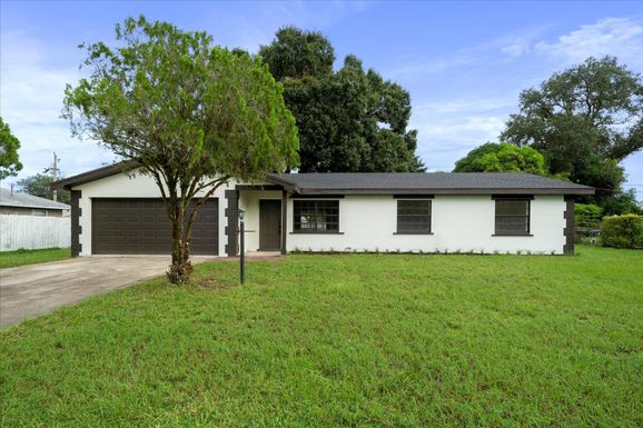 2766 1st, Vero Beach, FL 32968