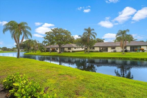 4842 Equestrian, Boynton Beach, FL 33436