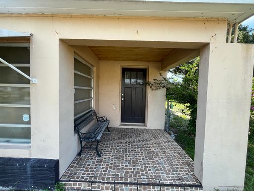 1010 7th, Fort Pierce, FL 34950