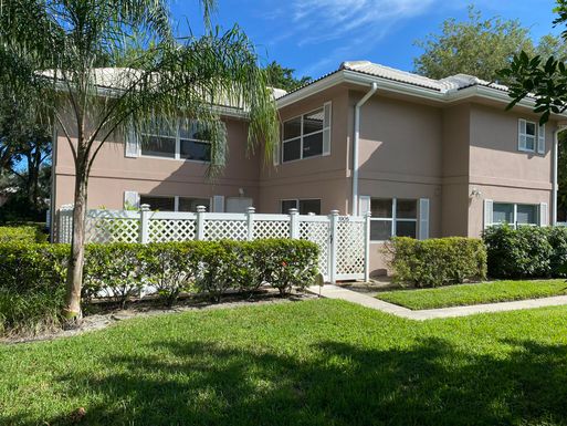 1905 Stratford, West Palm Beach, FL 33409