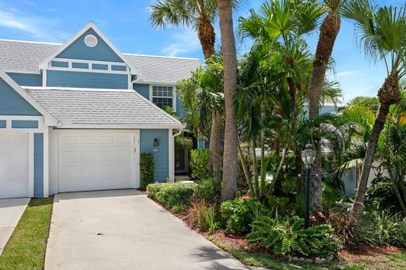 126 Ocean Dunes, Jupiter, FL 33477