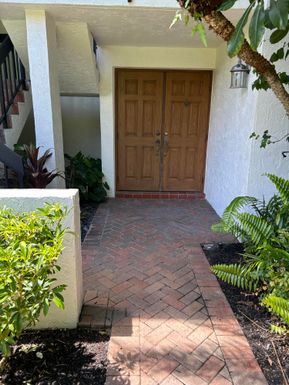 6774 Willow Wood, Boca Raton, FL 33434