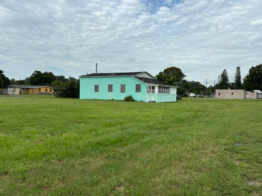 1706 Ave C, Fort Pierce, FL 34950