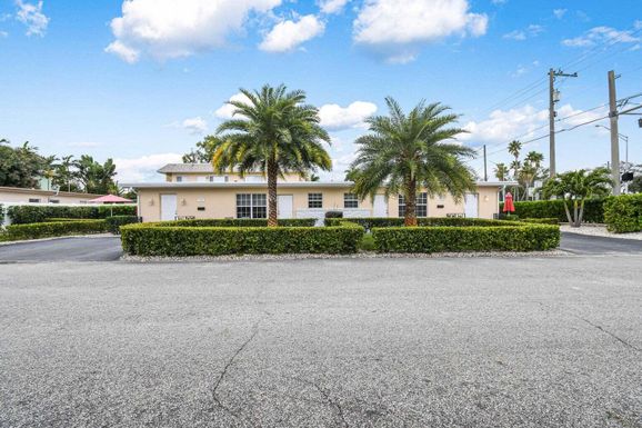 101 Akron, Lake Worth Beach, FL 33461