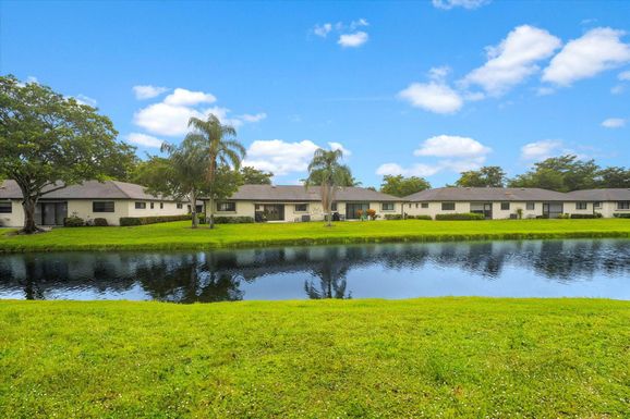 4842 Equestrian, Boynton Beach, FL 33436