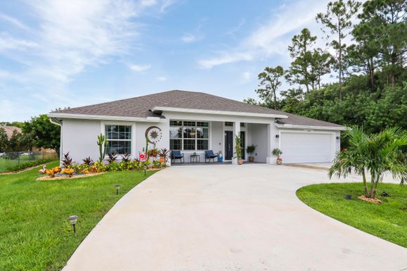 145 Oakridge, Port Saint Lucie, FL 34984