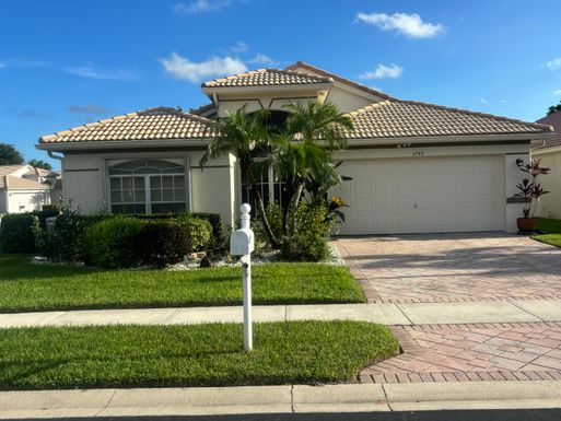 5946 Royal Isles, Boynton Beach, FL 33437