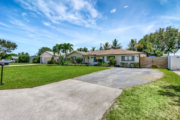 6 Windsor, Jupiter, FL 33469