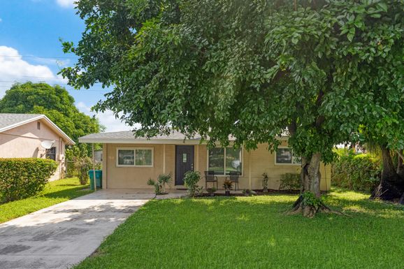 626 7th, Boynton Beach, FL 33426