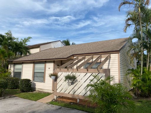 118 Sherwood, Jupiter, FL 33458